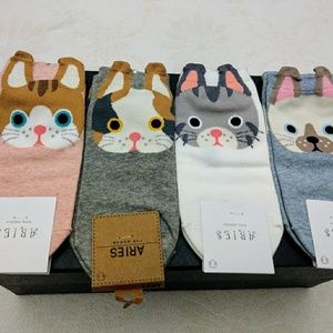 aries cat socks